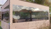 Maßgefertigte beige Plane mit großem Sichtfenster aus Klarsichtfolie zum Schutz der Terrasse vor Wind und Regen