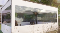 Wit terraszeil op maat met groot transparant venster dat het tuinhuisje beschermt tegen wind en regen